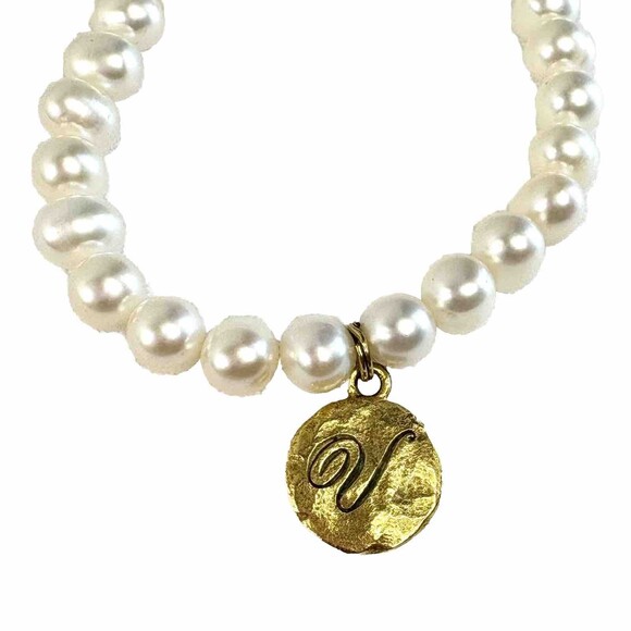 Freshwater Pearls Hammered Brass V Monogram Charm Stretch Bracelet - Picture 3 of 5